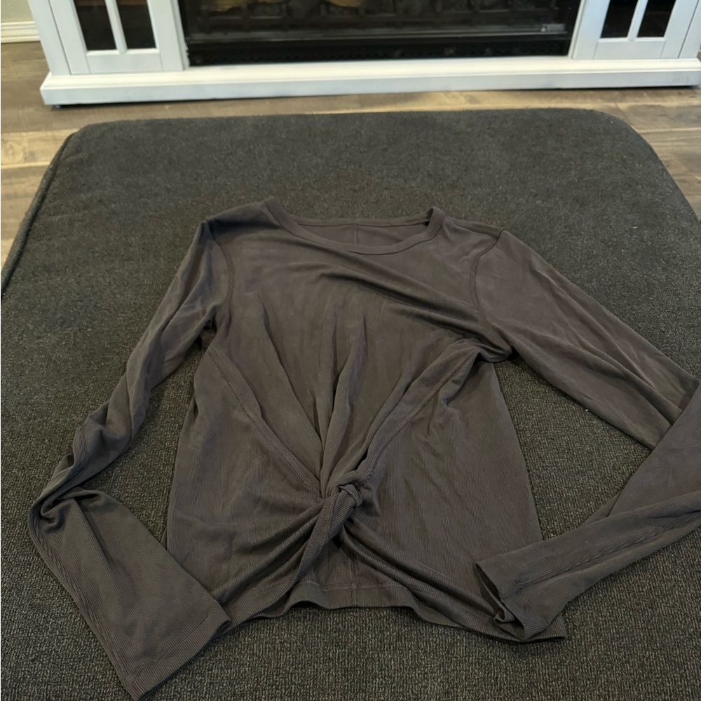 Lululemon twist knot long sleeve top